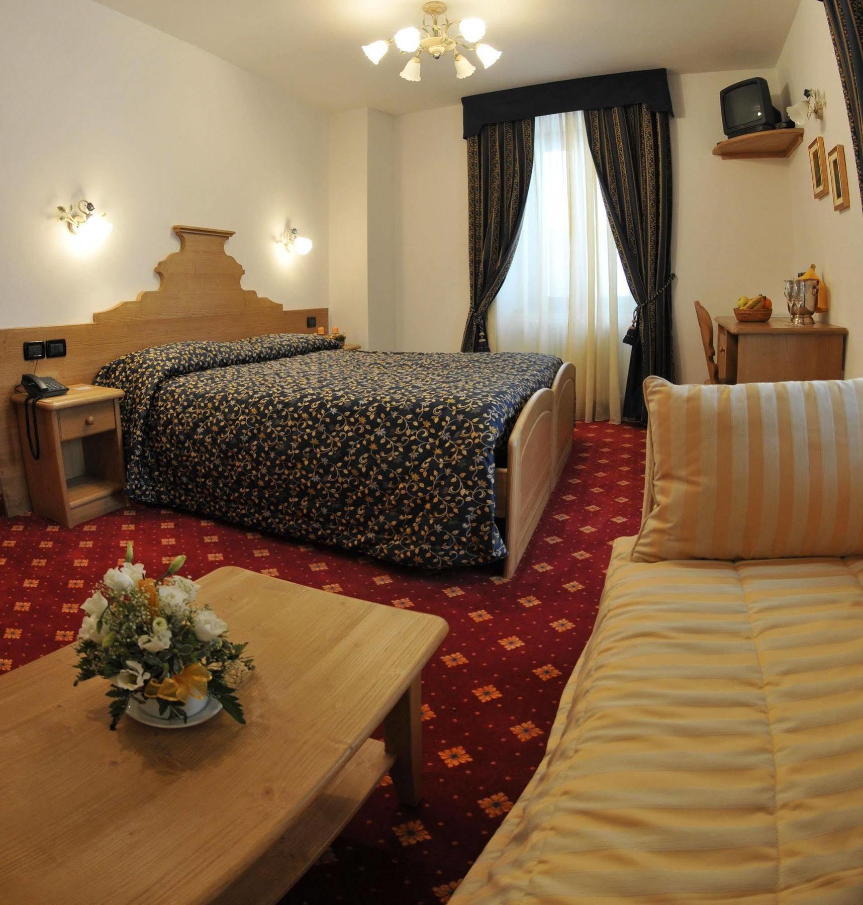 Hotel Il Maniero Ossana Zewnętrze zdjęcie