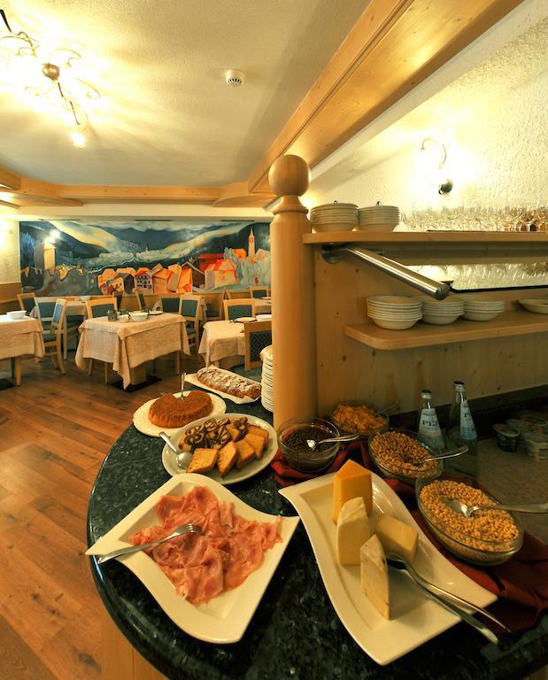 Hotel Il Maniero Ossana Zewnętrze zdjęcie